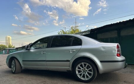 Skoda Superb III рестайлинг, 2007 год, 550 000 рублей, 10 фотография