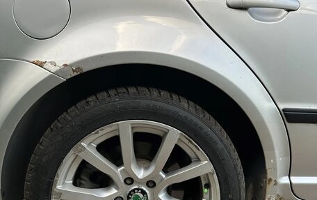 Skoda Superb III рестайлинг, 2007 год, 550 000 рублей, 19 фотография