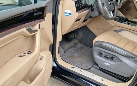 Volkswagen Touareg III, 2019 год, 5 990 000 рублей, 11 фотография
