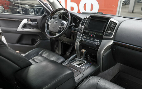Toyota Land Cruiser 200, 2012 год, 4 597 000 рублей, 12 фотография
