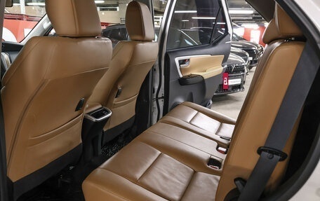 Toyota Fortuner II, 2018 год, 3 987 000 рублей, 14 фотография