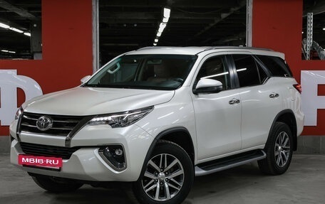 Toyota Fortuner II, 2018 год, 3 987 000 рублей, 2 фотография