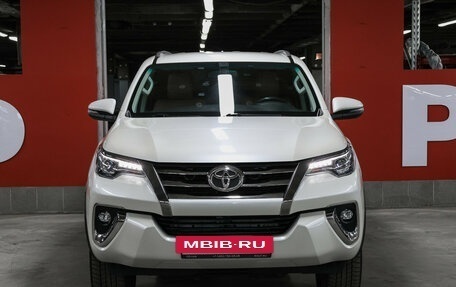 Toyota Fortuner II, 2018 год, 3 987 000 рублей, 3 фотография