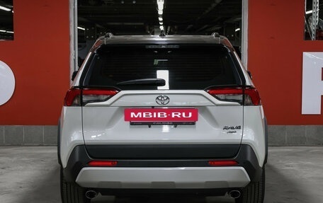 Toyota RAV4, 2024 год, 3 849 000 рублей, 7 фотография