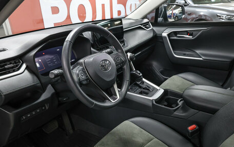 Toyota RAV4, 2024 год, 3 849 000 рублей, 18 фотография