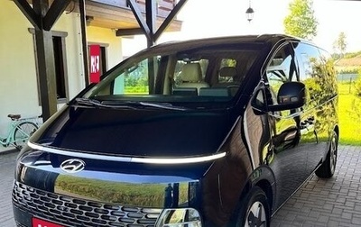 Hyundai Staria, 2021 год, 4 990 000 рублей, 1 фотография