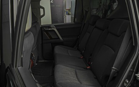 Toyota Land Cruiser Prado 150 рестайлинг 2, 2014 год, 2 620 000 рублей, 9 фотография