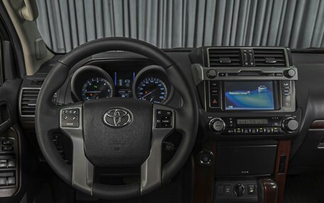Toyota Land Cruiser Prado 150 рестайлинг 2, 2014 год, 2 620 000 рублей, 17 фотография