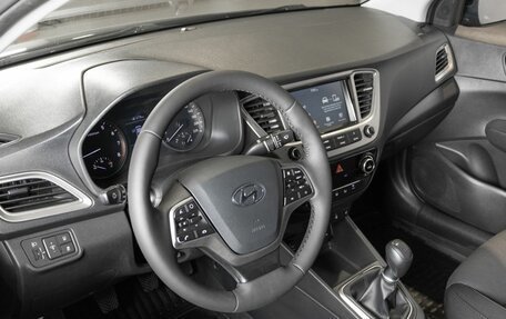 Hyundai Solaris II рестайлинг, 2019 год, 1 343 000 рублей, 5 фотография