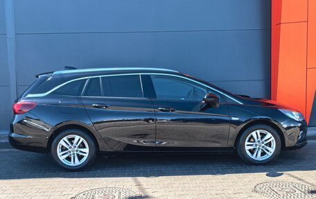 Opel Astra K, 2017 год, 1 429 000 рублей, 3 фотография