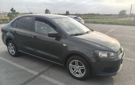 Volkswagen Polo VI (EU Market), 2011 год, 630 000 рублей, 2 фотография