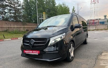 Mercedes-Benz V-Класс, 2020 год, 3 860 000 рублей, 2 фотография