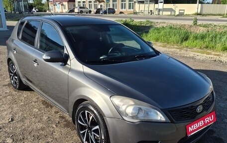 KIA cee'd I рестайлинг, 2012 год, 850 000 рублей, 2 фотография