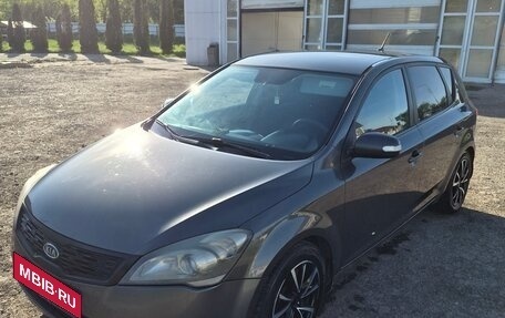 KIA cee'd I рестайлинг, 2012 год, 850 000 рублей, 3 фотография