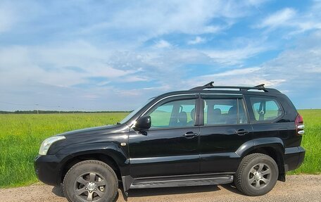 Toyota Land Cruiser Prado 120 рестайлинг, 2004 год, 1 299 000 рублей, 3 фотография