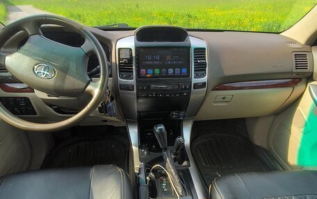 Toyota Land Cruiser Prado 120 рестайлинг, 2004 год, 1 299 000 рублей, 5 фотография