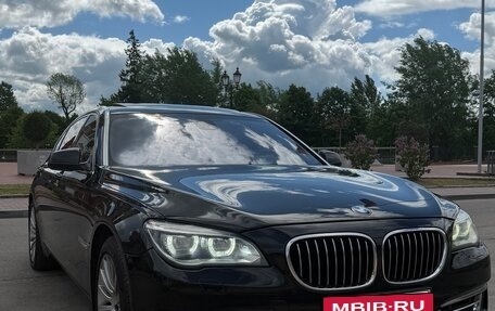 BMW 7 серия, 2011 год, 2 100 000 рублей, 3 фотография