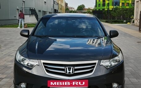 Honda Accord VIII рестайлинг, 2011 год, 1 390 000 рублей, 2 фотография