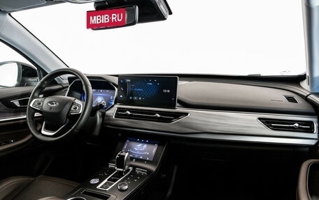 Chery Tiggo 8 Pro, 2023 год, 2 099 000 рублей, 11 фотография