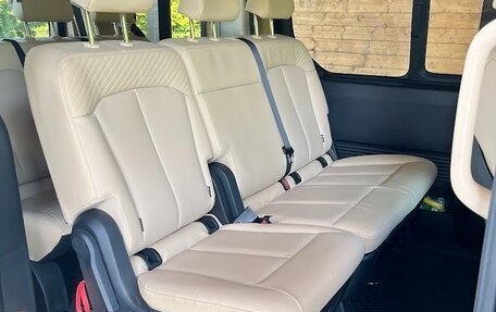 Hyundai Staria, 2021 год, 4 990 000 рублей, 12 фотография