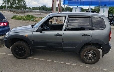 Chevrolet Niva I рестайлинг, 2009 год, 300 000 рублей, 4 фотография