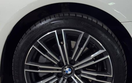 BMW 5 серия, 2019 год, 3 800 000 рублей, 8 фотография