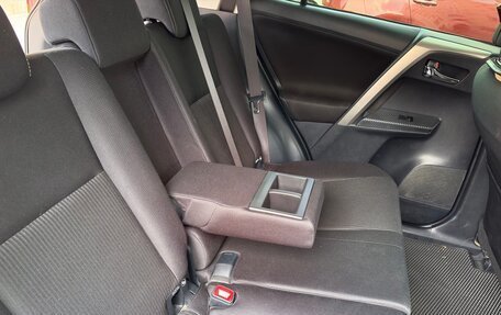 Toyota RAV4, 2013 год, 1 750 000 рублей, 10 фотография