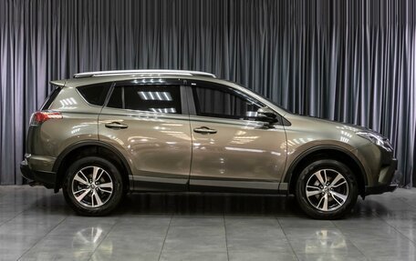 Toyota RAV4, 2017 год, 2 299 000 рублей, 5 фотография