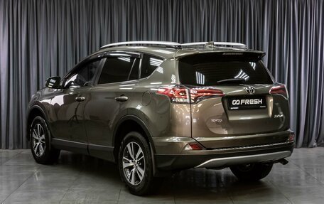 Toyota RAV4, 2017 год, 2 299 000 рублей, 2 фотография