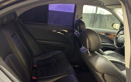 Mercedes-Benz E-Класс, 2004 год, 679 000 рублей, 13 фотография