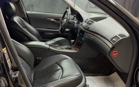 Mercedes-Benz E-Класс, 2004 год, 679 000 рублей, 12 фотография