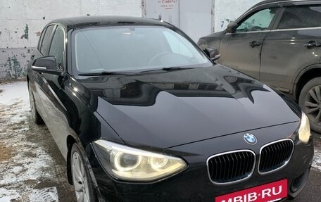BMW 1 серия, 2011 год, 1 300 000 рублей, 4 фотография