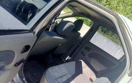 Renault Logan I, 2006 год, 180 000 рублей, 7 фотография