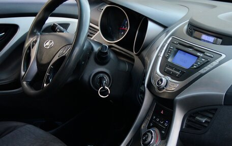 Hyundai Elantra V, 2013 год, 620 000 рублей, 8 фотография