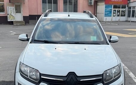 Renault Sandero II рестайлинг, 2017 год, 910 000 рублей, 3 фотография