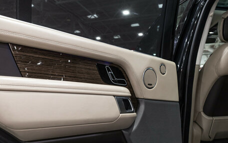 Land Rover Range Rover IV рестайлинг, 2019 год, 6 929 010 рублей, 25 фотография