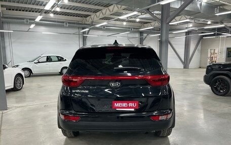 KIA Sportage IV рестайлинг, 2017 год, 2 370 000 рублей, 5 фотография