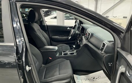 KIA Sportage IV рестайлинг, 2017 год, 2 370 000 рублей, 13 фотография