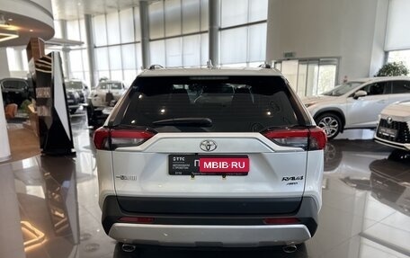 Toyota RAV4, 2025 год, 4 090 000 рублей, 6 фотография