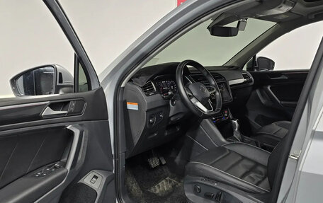 Volkswagen Tiguan II, 2021 год, 2 300 002 рублей, 9 фотография