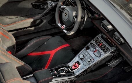 Lamborghini Huracán, 2019 год, 22 500 000 рублей, 7 фотография