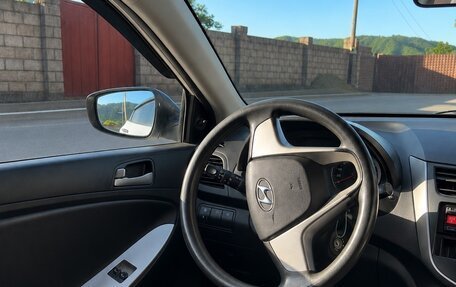 Hyundai Solaris II рестайлинг, 2016 год, 1 200 000 рублей, 8 фотография