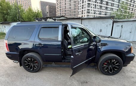 Cadillac Escalade III, 2008 год, 2 750 000 рублей, 9 фотография