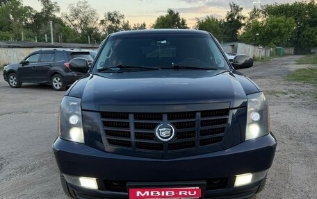 Cadillac Escalade III, 2008 год, 2 750 000 рублей, 11 фотография