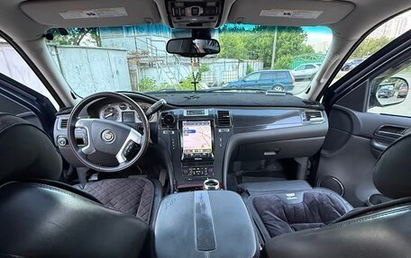 Cadillac Escalade III, 2008 год, 2 750 000 рублей, 23 фотография