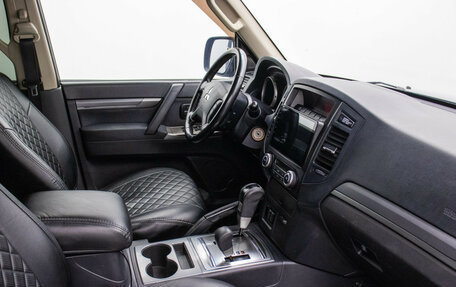 Mitsubishi Pajero IV, 2013 год, 1 848 000 рублей, 11 фотография