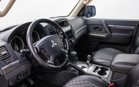 Mitsubishi Pajero IV, 2013 год, 1 848 000 рублей, 10 фотография