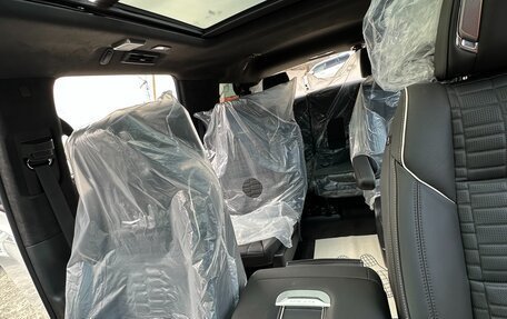 Cadillac Escalade V, 2024 год, 18 499 000 рублей, 30 фотография