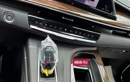 Cadillac Escalade V, 2024 год, 18 499 000 рублей, 35 фотография