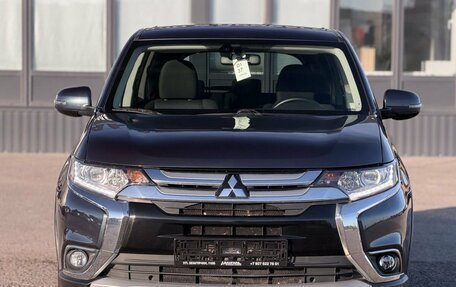 Mitsubishi Outlander III рестайлинг 3, 2018 год, 1 790 000 рублей, 5 фотография